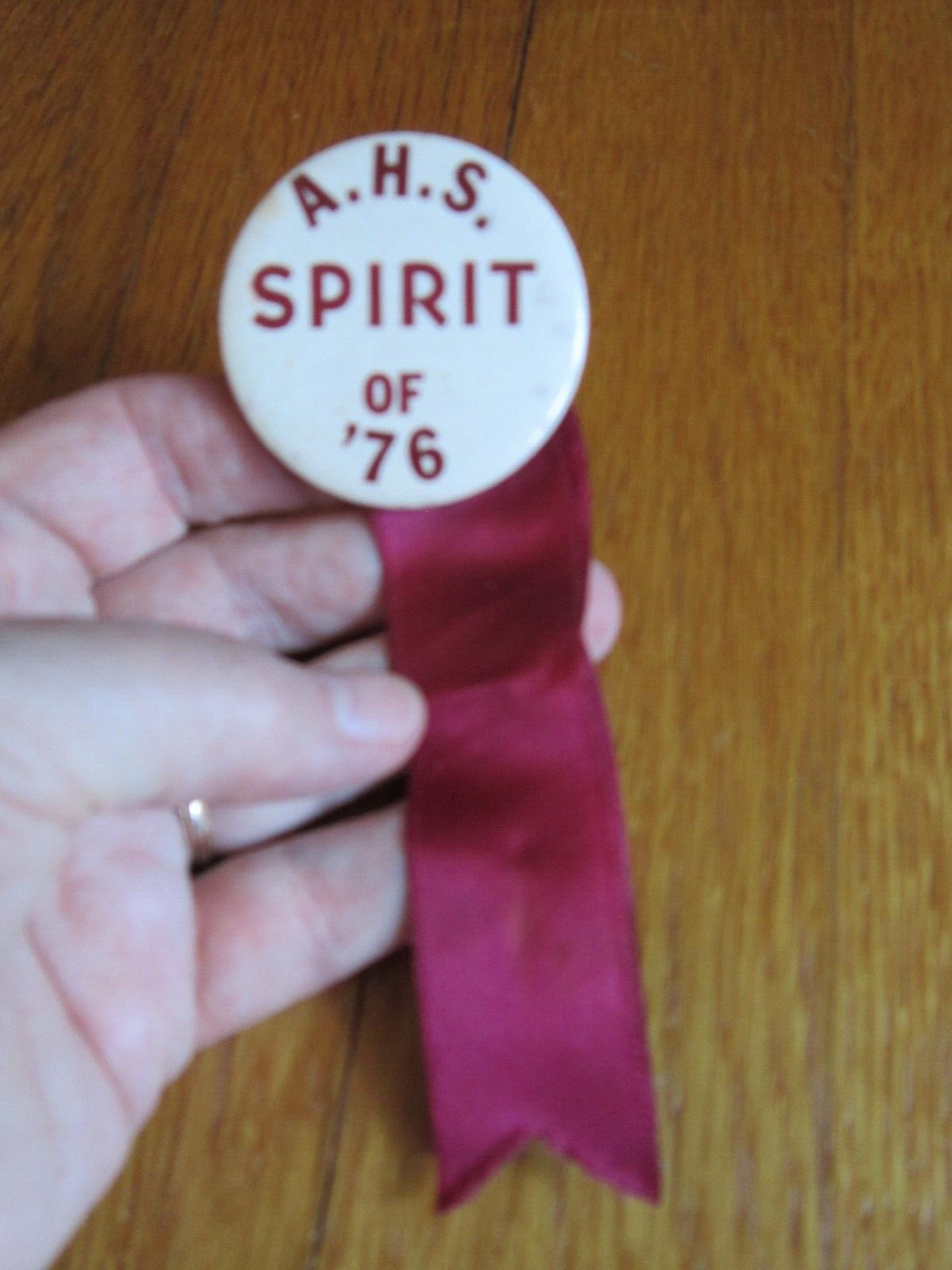 Vtg Auburn NY High School Pinback Button Spirit of 1976 Maroon & White Button