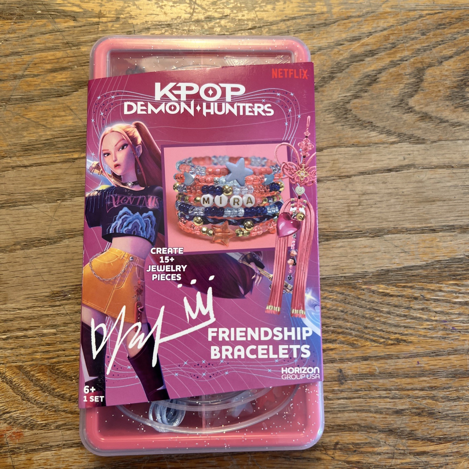 K-POP DEMON HUNTERS VALENTINES EXCHANGE CARDS & FRIENDSHIP BRACELETS MIRA KPOP