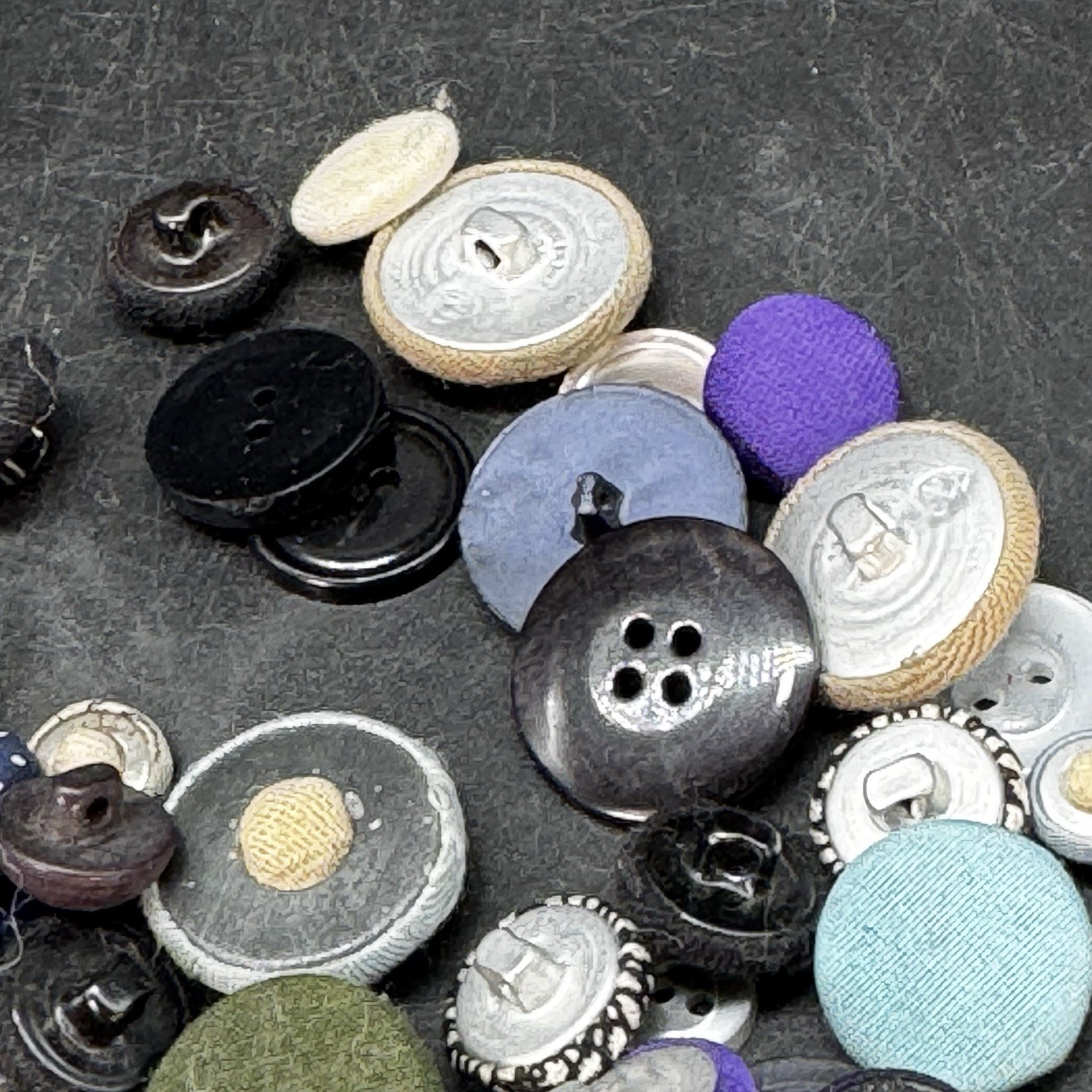 Assorted Vtg Buttons 1/2 Lb Box All Shapes & Sizes From An Old Dress Shop Lot 2