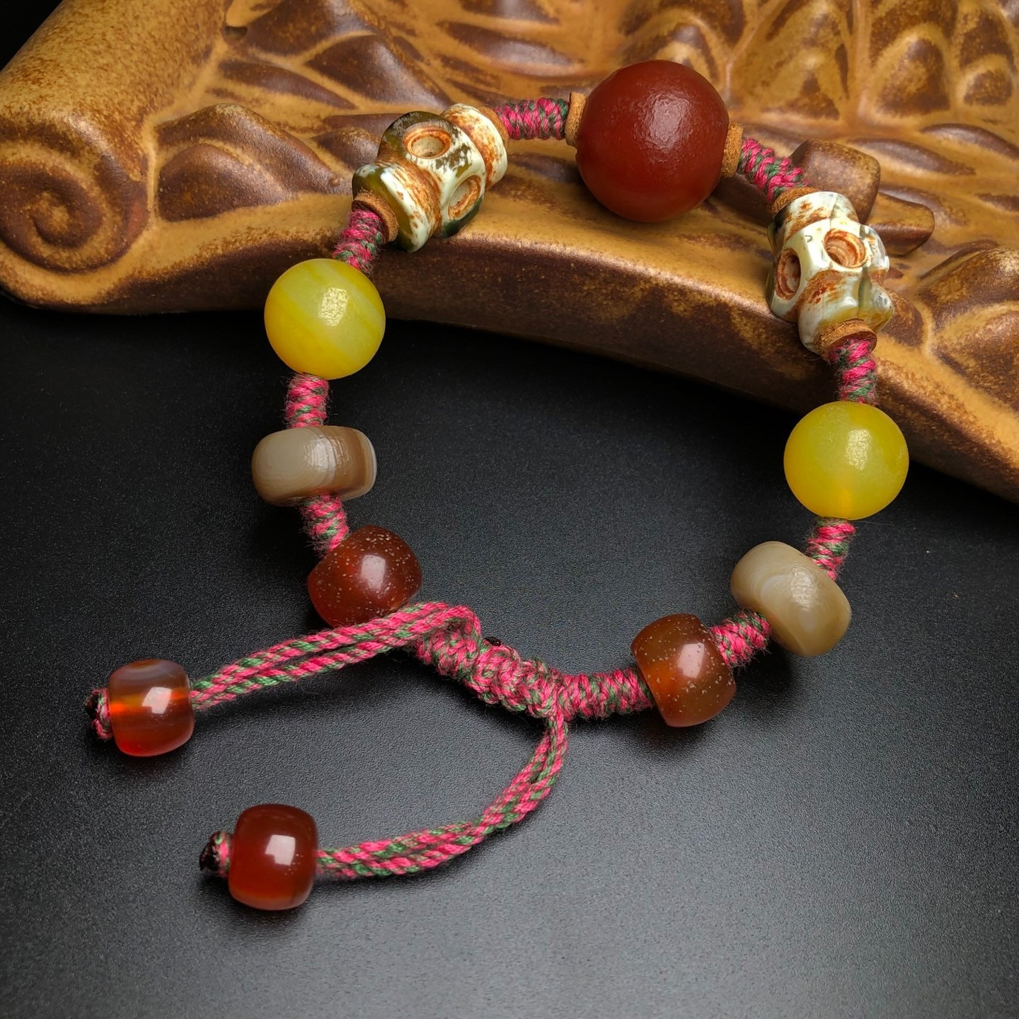 Tibetan Natural Old Agate Dzi Multiple shapes Beads Amulet Bracelet K0504