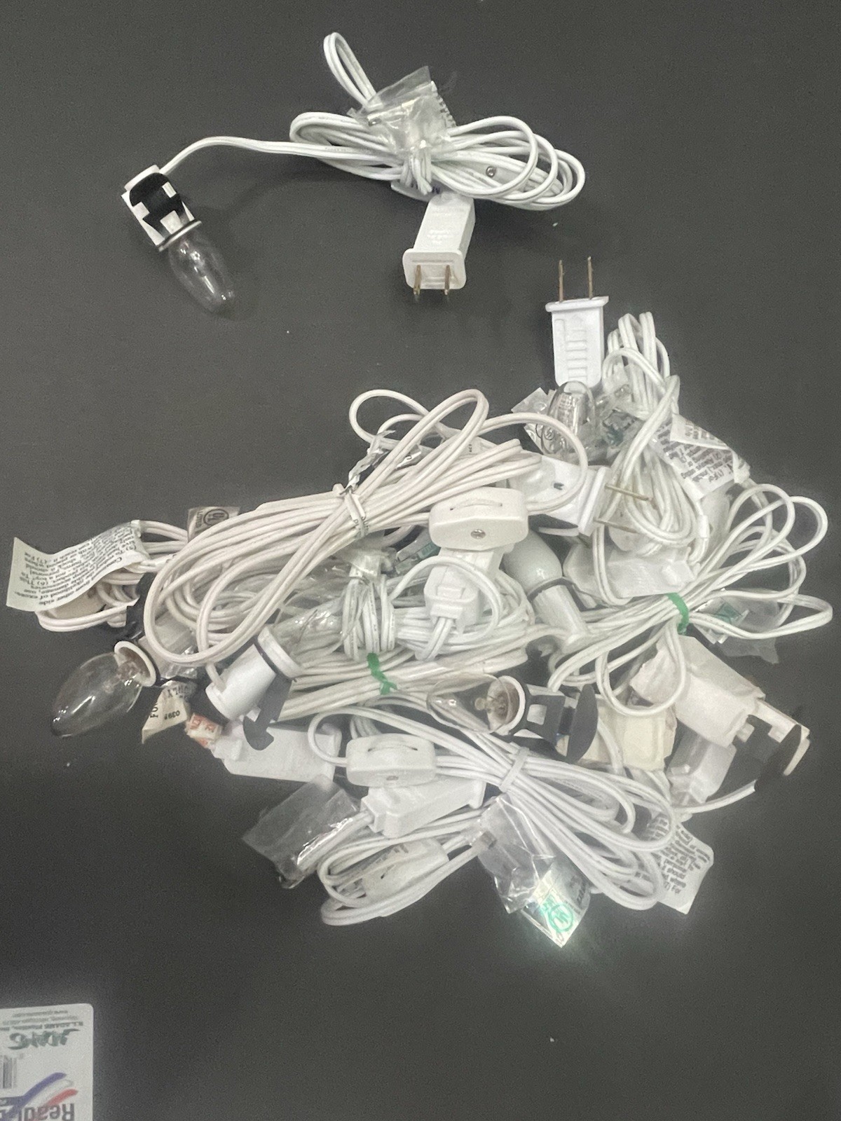 Single Bulb Clip-On Socket Power Cord Village House C7 Fused *READ