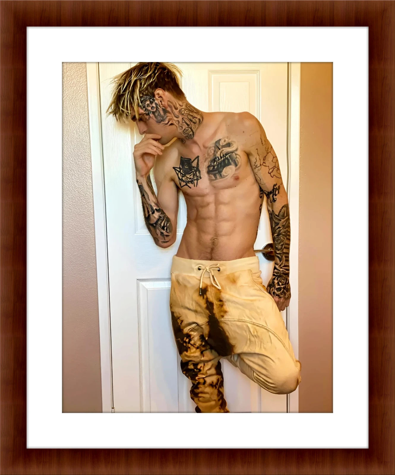 Aaron Carter Shirtless 8.5 x 11 Color Unframed Collectable Photograph