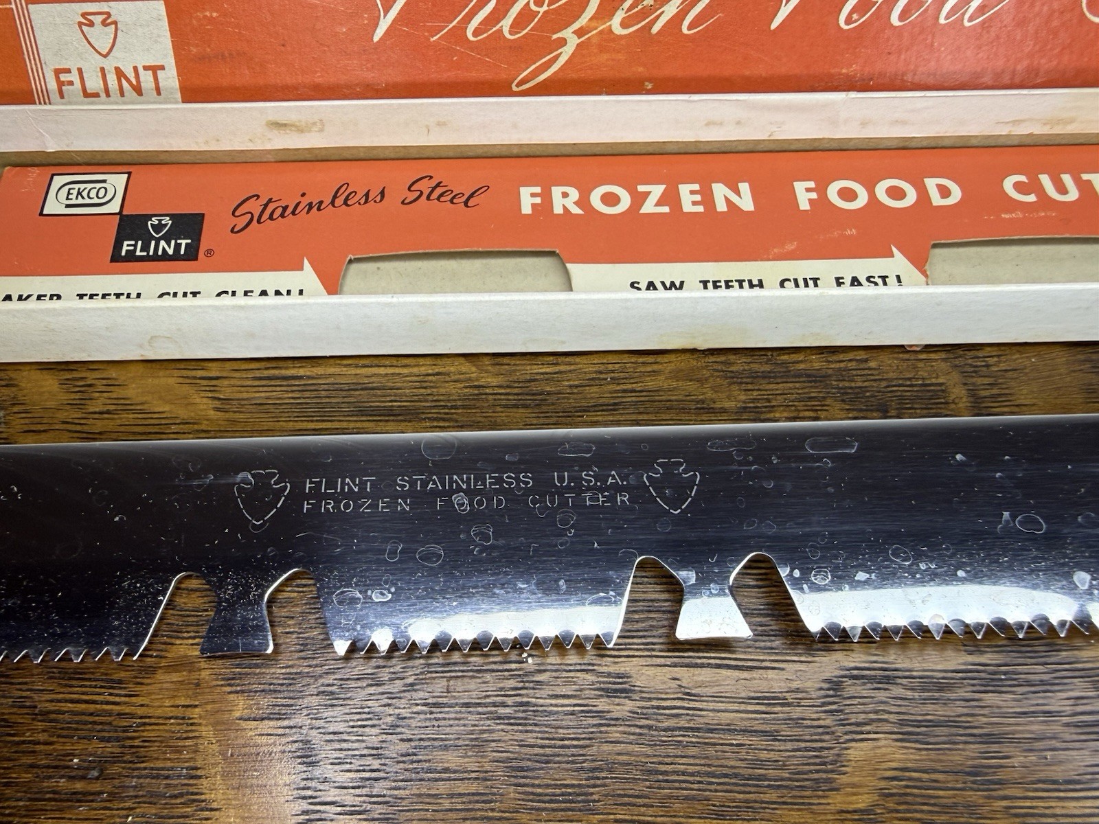 EKCO Flint Arrowhead 750-P Frozen Food Cutter Knife Serrated Stainless USA VTG