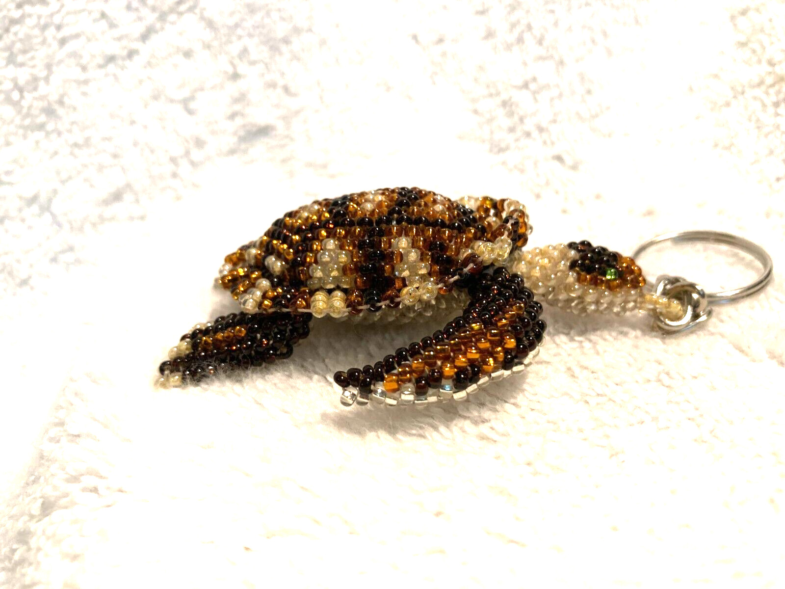 Glass Beads Sea Turtle Key Chain 3/4″ Thick x 2 3/4″ x 2 1/4