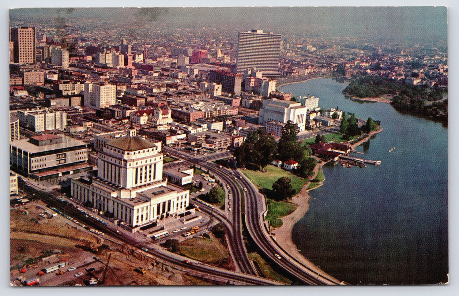 Postcard – Oakland, California – Aerial View, Lake Merritt – posted 1966 (13b)