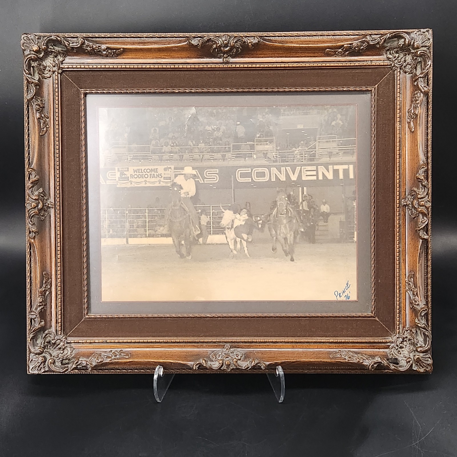 19″ X 16″ Dark Walnut Wood Frame Ornate W/ Velvet Mat W/ Vtg Rodeo Photograph