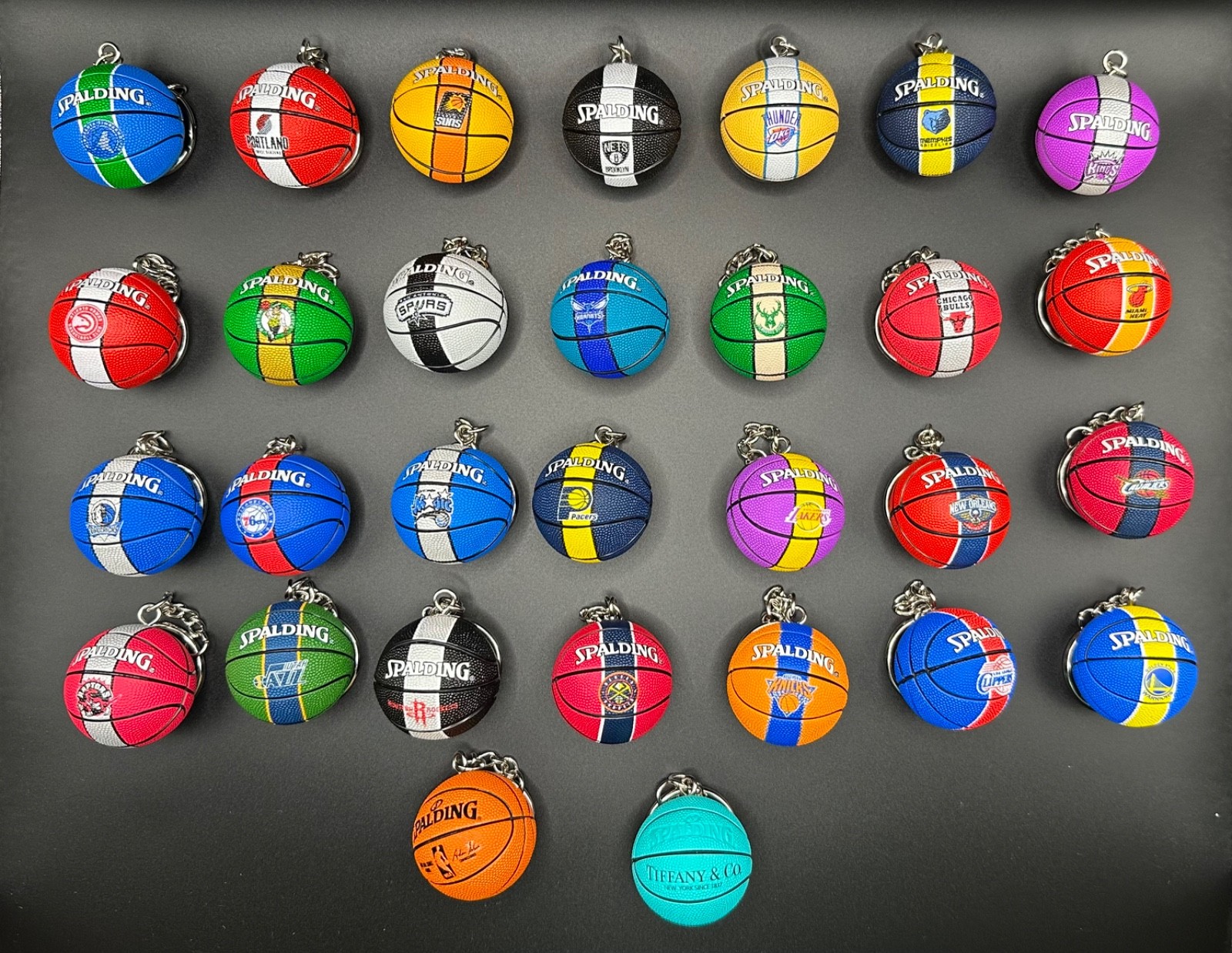 3D Basketball Keychain (All Teams)