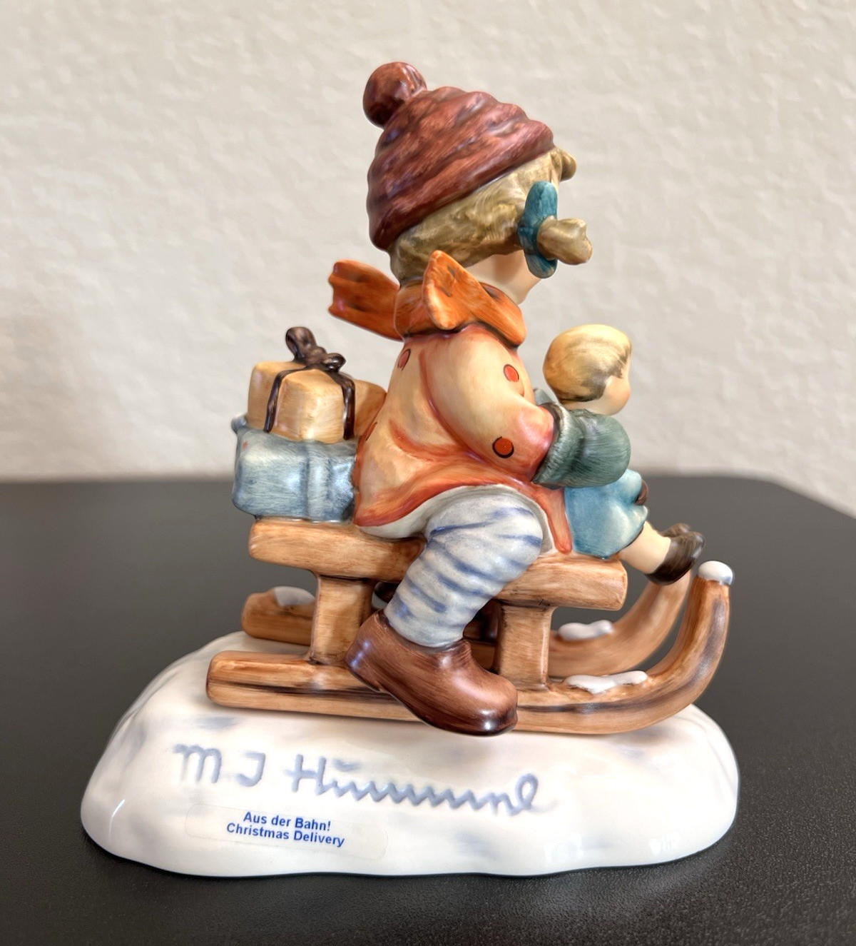 Hummel # 1210 Hum 2014/I “Christmas Delivery” First Issue 1997 TMK 7 NEW!
