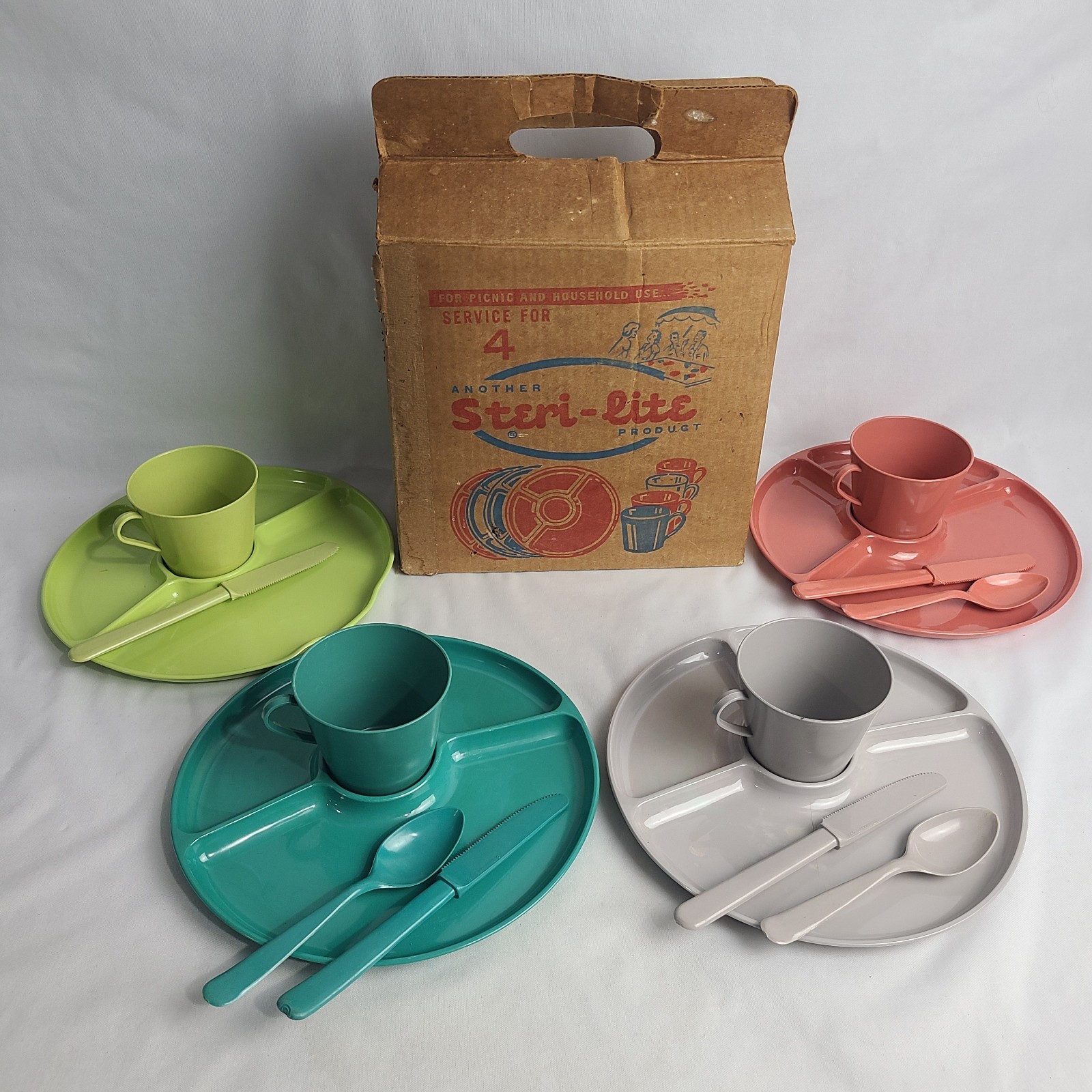 Vintage Sterilite Gothamware Divided Camping Picnic Dining Set 15 Pc With Box