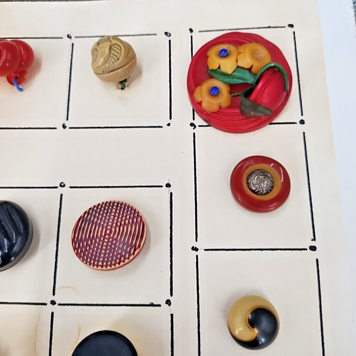 Lot of 29 Assorted Buttons Unique Shapes Plastic Celluloid Cork Metal Flower