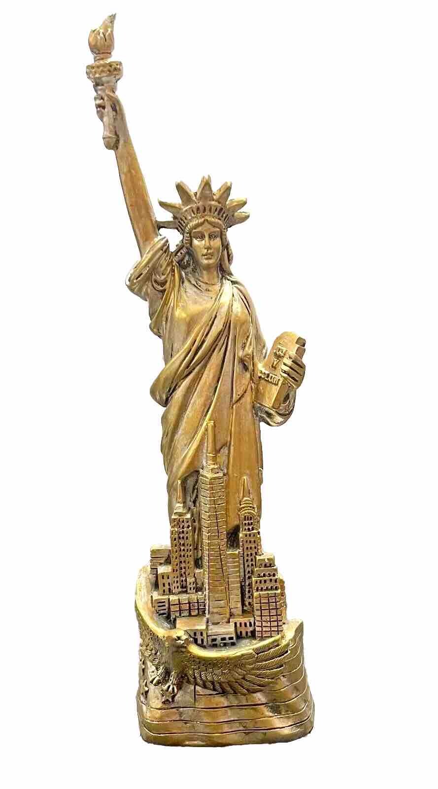 6.75″ Statue of Liberty With New York City Skyline Base Figurine, Souvenir Gift