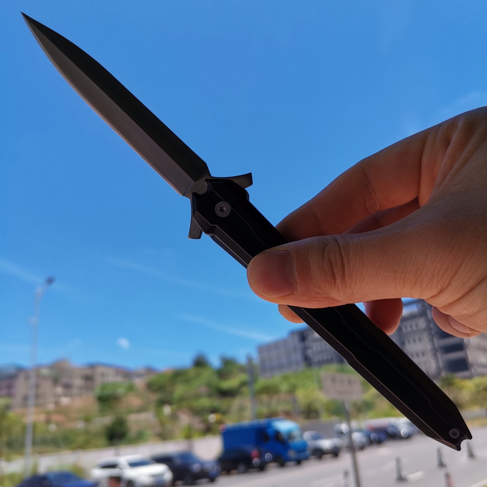 High-quality Outdoor Camping Hunting Self-defense Multifunctional EDC Tool