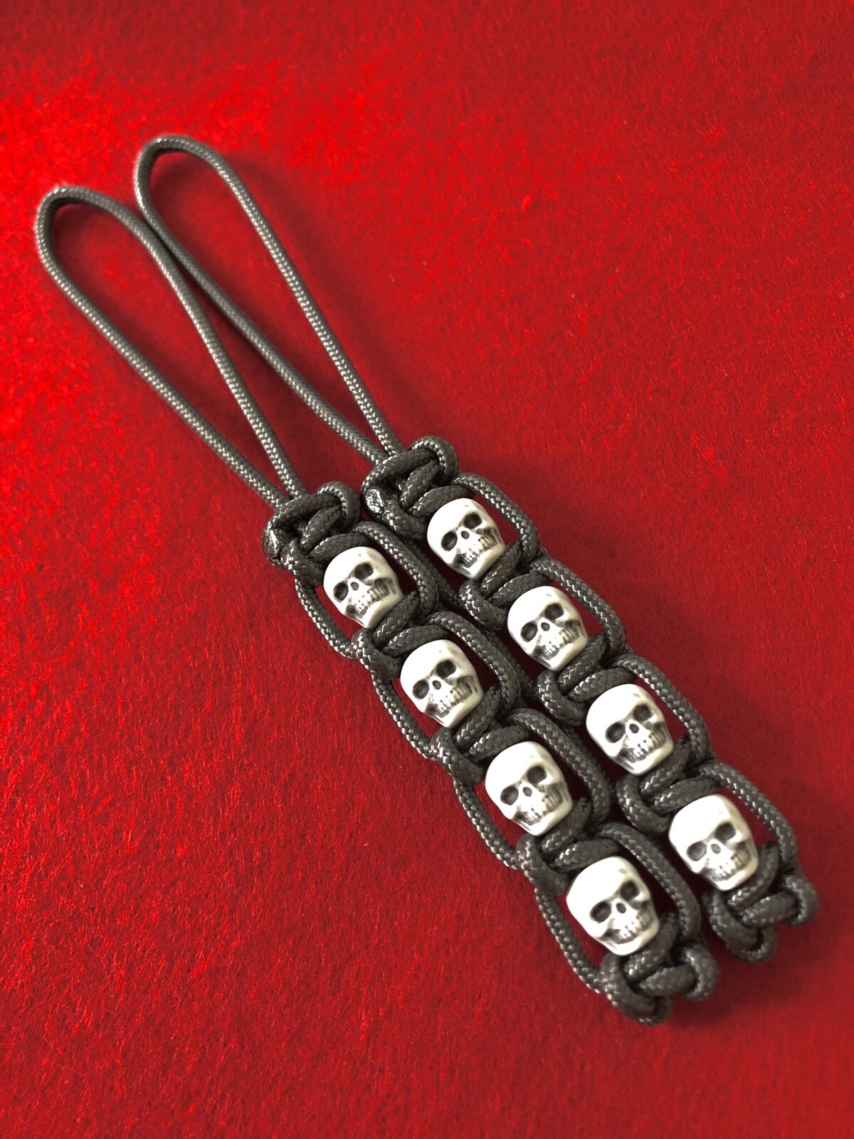 275 Paracord Small Hole Knife Lanyard 2pk Dark Gray With White Skulls