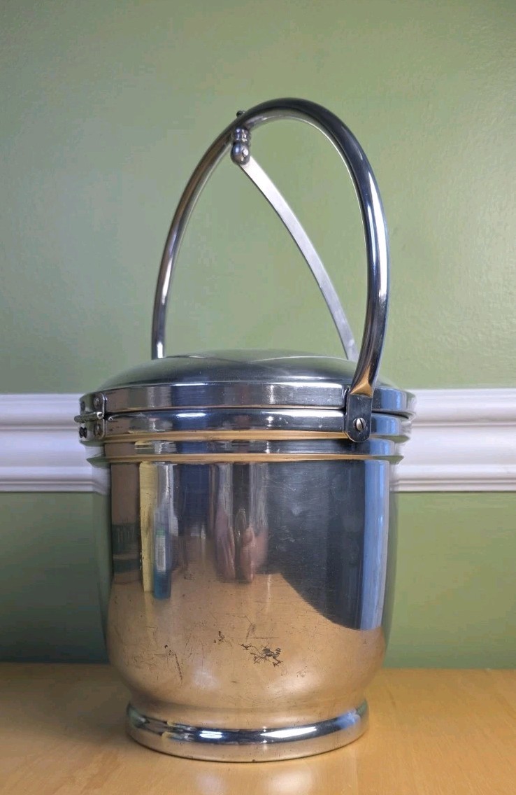 Vintage Italian Hinged Lid Pivoting Handle Aluminum Ice Bucket – MCM or Regency