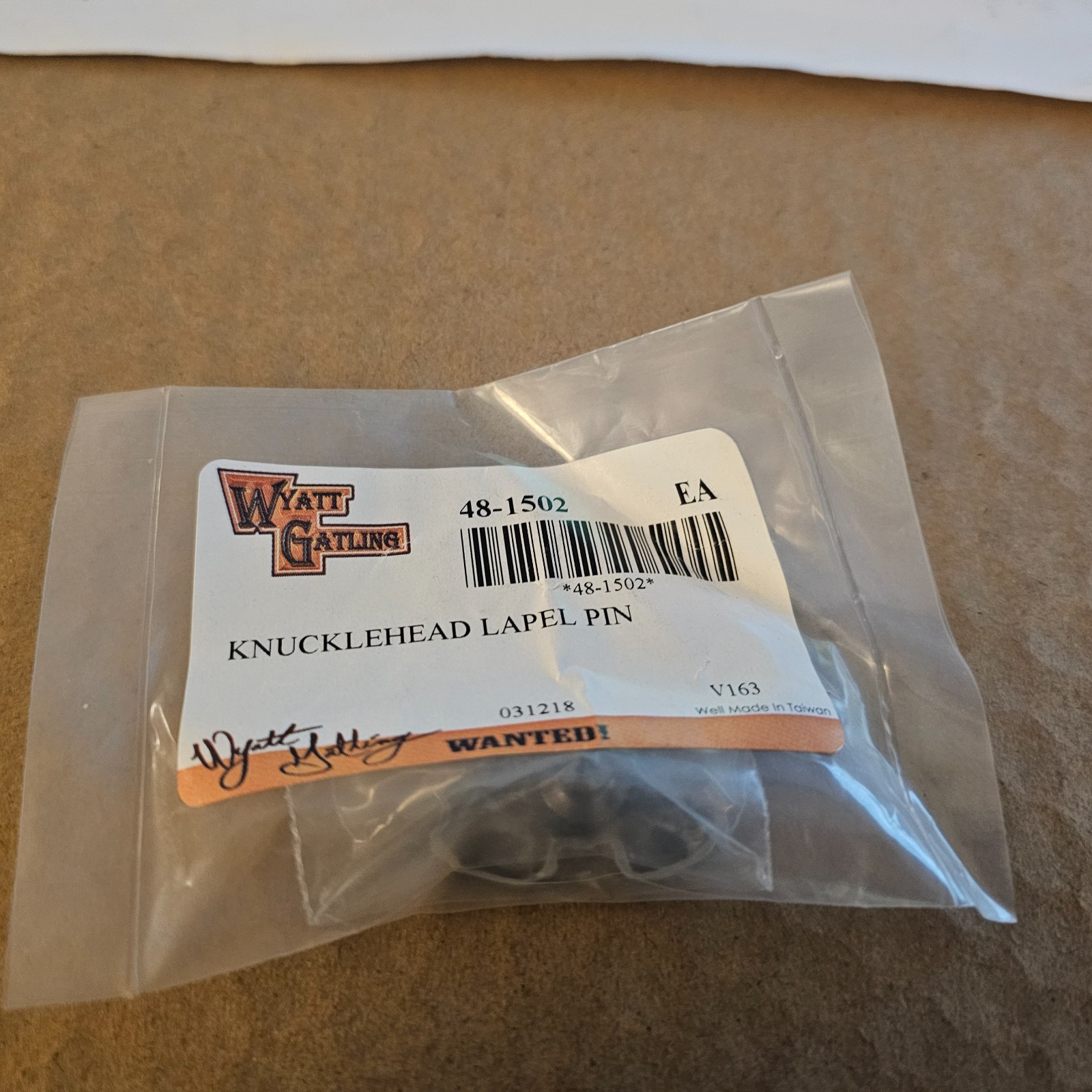 HARLEY-DAVIDSON MOTORCYCLES KNUCKLEHEAD V-TWIN LAPEL PIN BIKE CYCLE MOTOR NOS
