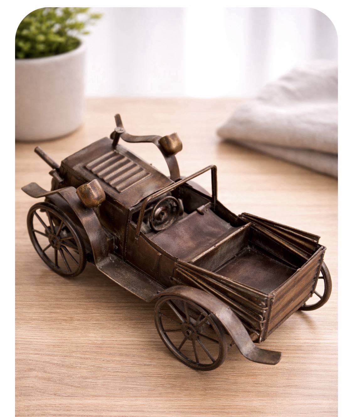 Vintage Metal Collectible Model Car Truck Display Decor Classic Retro Figurine