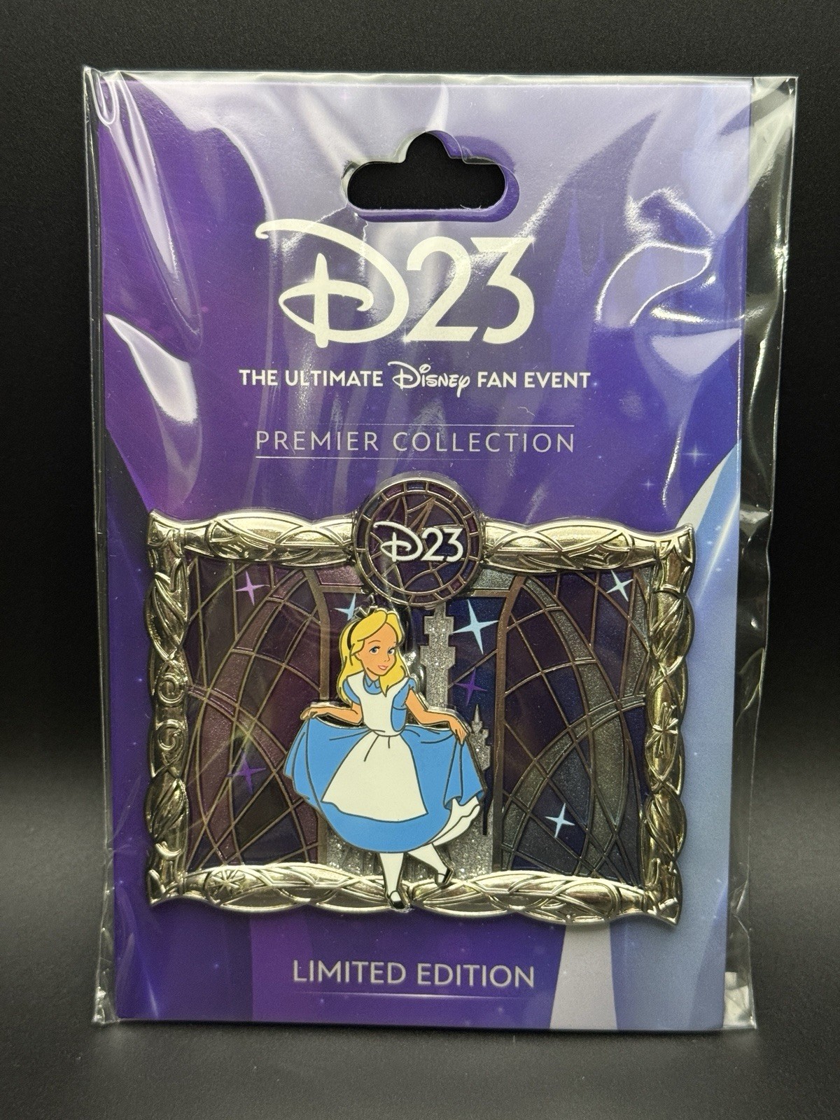 D23 2026 Premier Collection Alice In Wonderland Jumbo Pin Disney Limited Edition