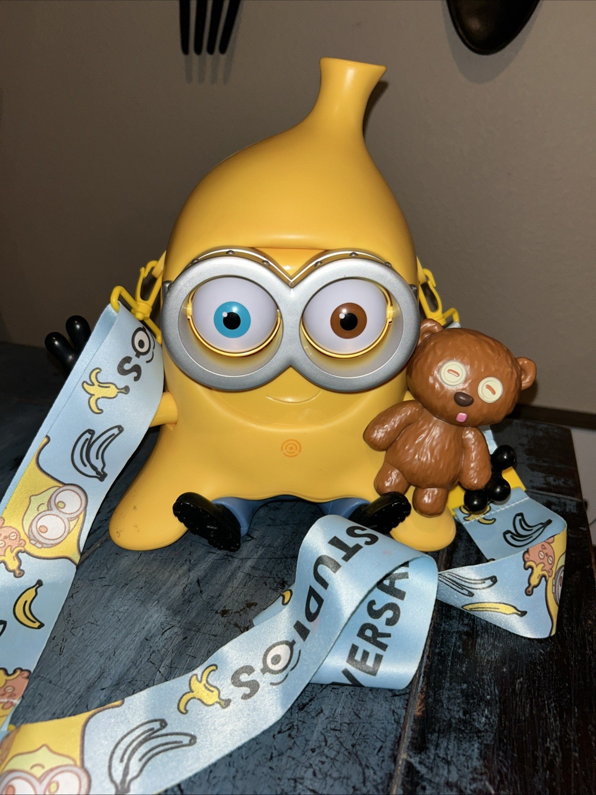 Universal Studios Minion Mayhem Banana Minion Popcorn Bucket Working Sound