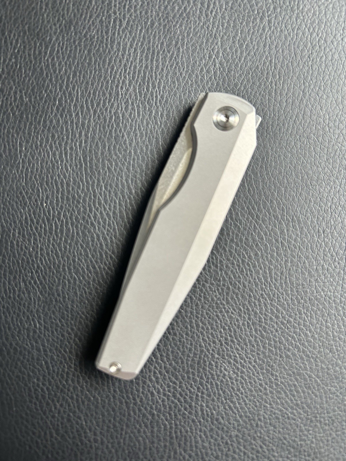 Silver Frame Lock Folding Pocketknife, Stainless Steel Drop Point, Clip