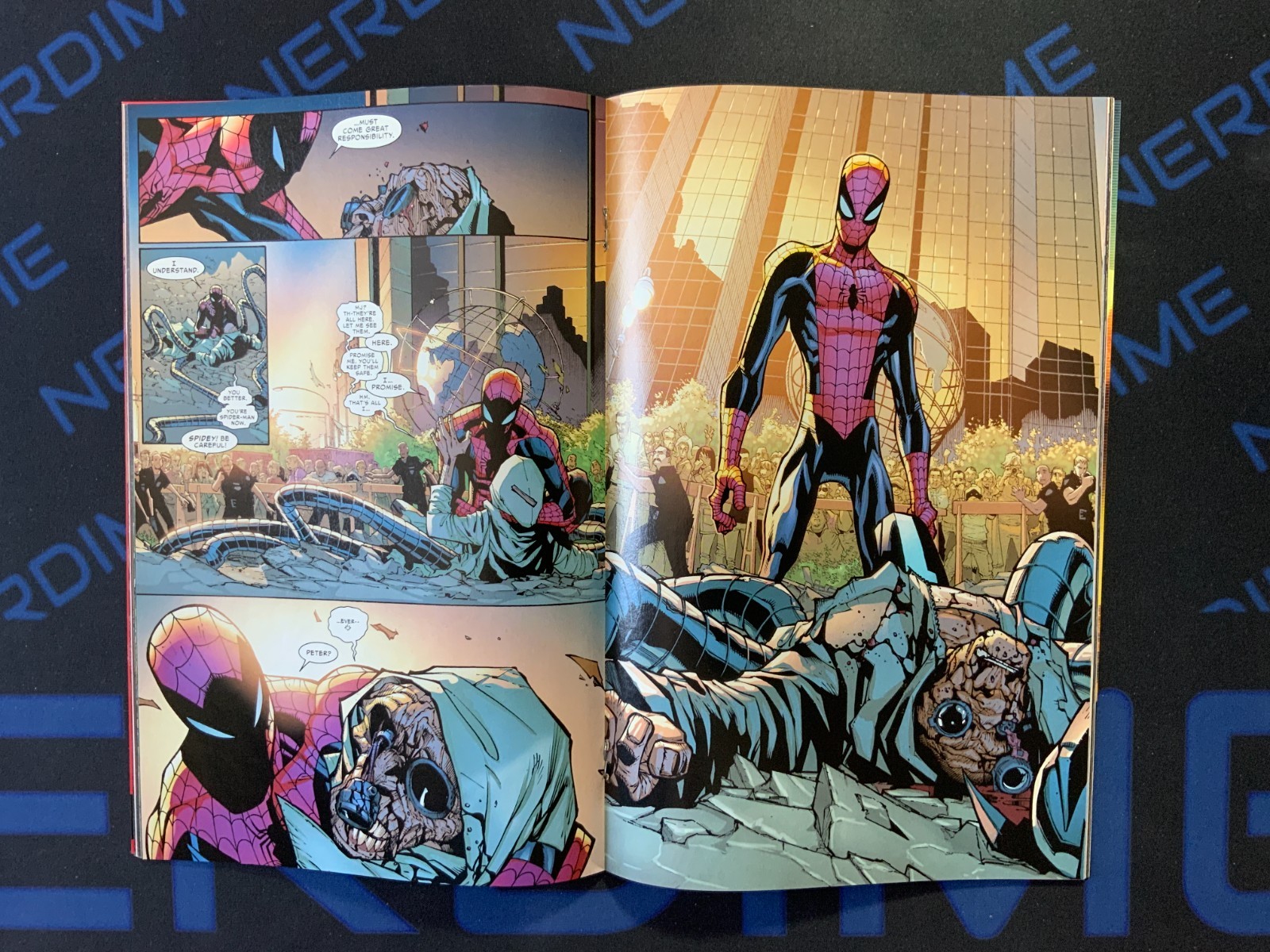 Amazing Spider-Man #s 698, 699, 699.1, 700 4-comic lot featuring Doctor Octopus!