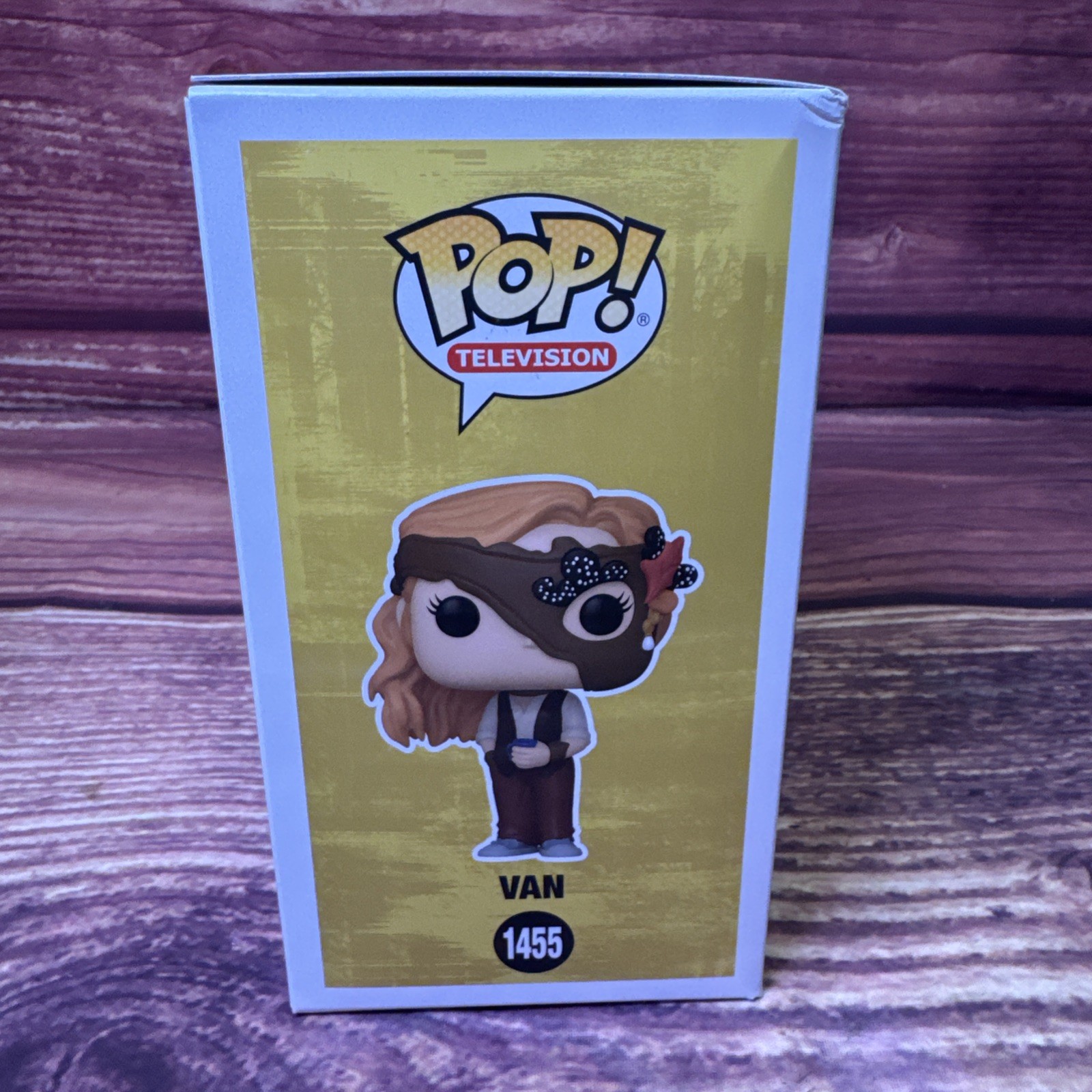 Funko Pop! Television: Yellowjackets – Van #1455 – Box Wear – W/Protector