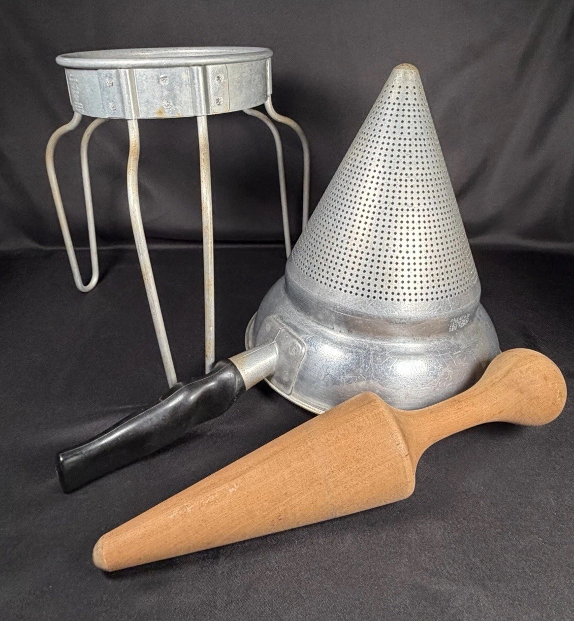 VTG No8 Aluminum Wear-Ever Sieve Cone Strainer Wood Pestle w/ Stand Canning 3 Pc