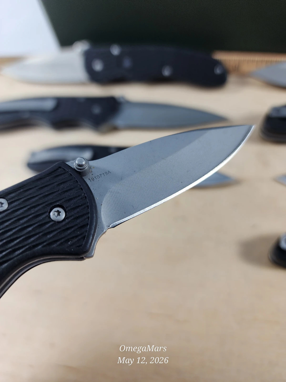 Gerber FAST Draw – Assisted Open Combo Edge Folding Pocket Knife!
