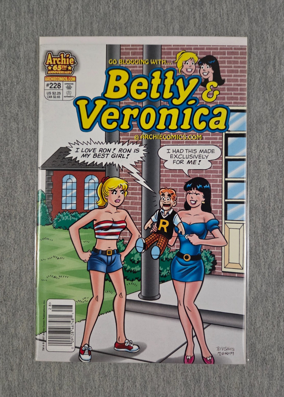 Betty and Veronica 228 2007 August Archie Comics Archie Dummy Cover