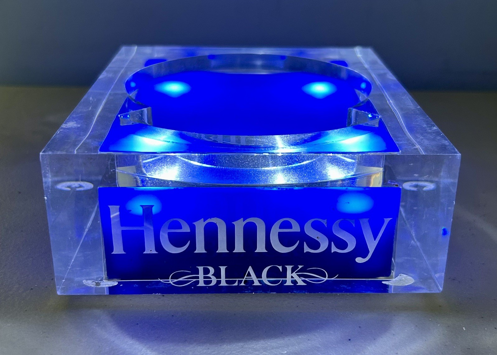 Vintage Hennessy Black Clear And Blue Acrylic Light Up Bottle Glorifier