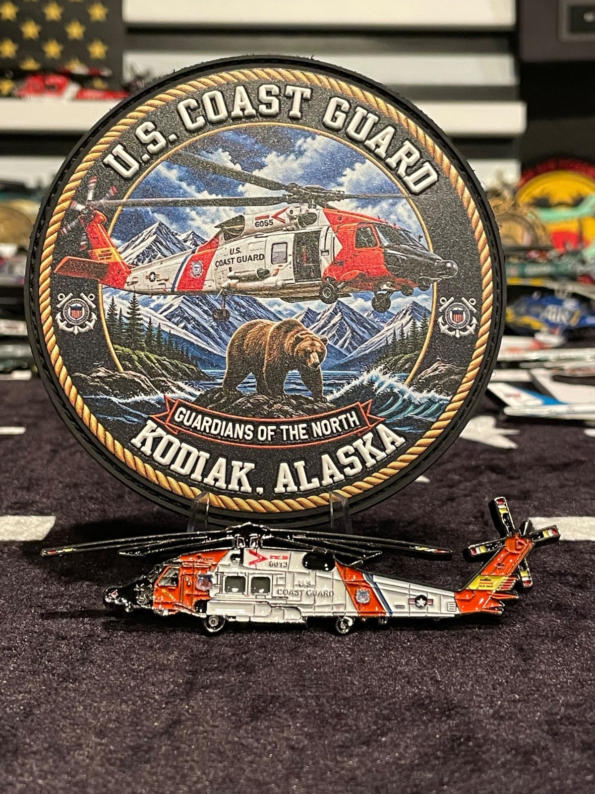 USCG Kodiak Alaska Helicopter Collector Bundle – 4″ Challenge Coin + 3D PVC Patc