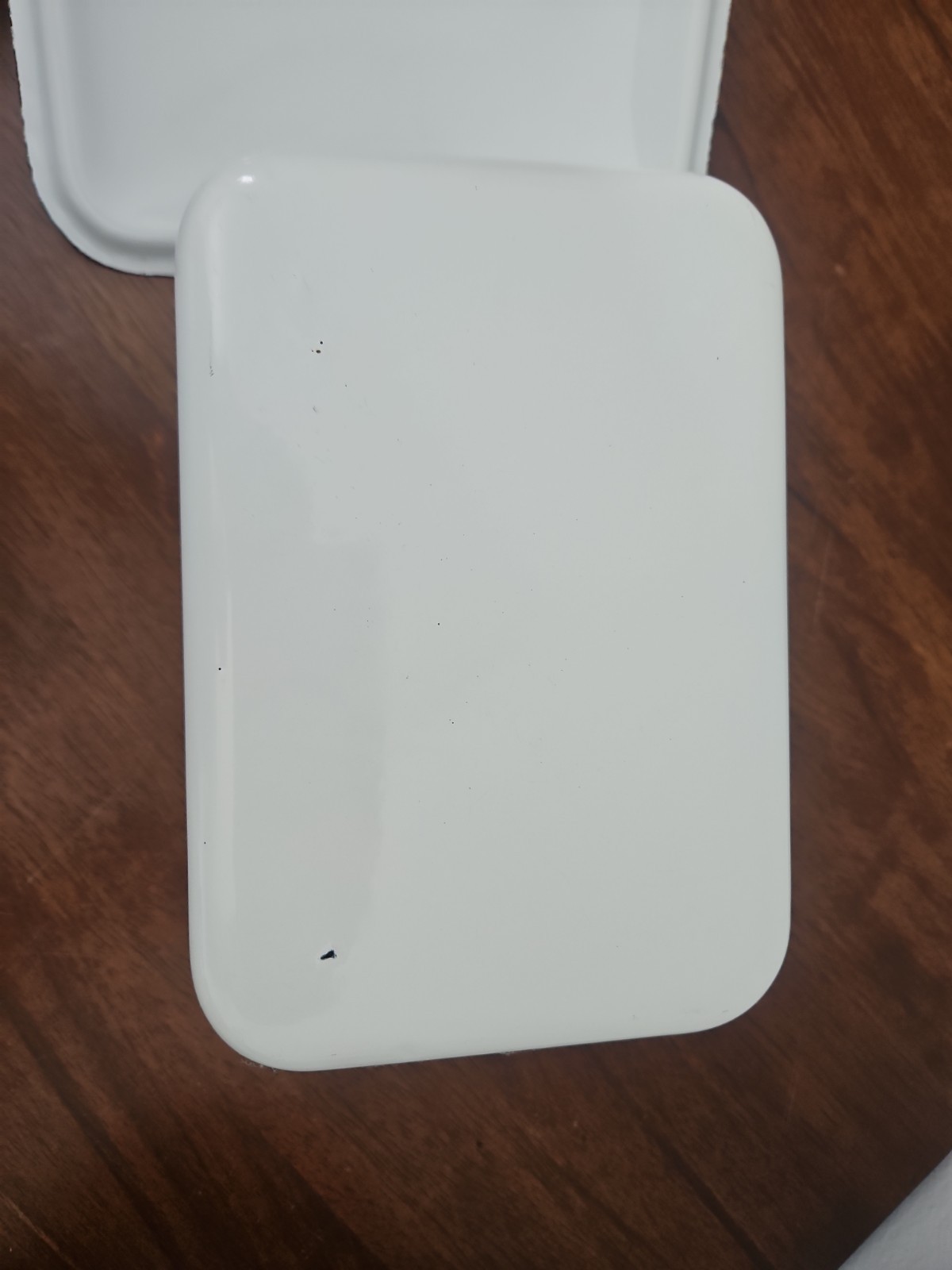 VTG Small White Enamelware Utility Dish Pan w/ Lid – GUC 7 1/2″ X 5 3/8″ X 4-ish
