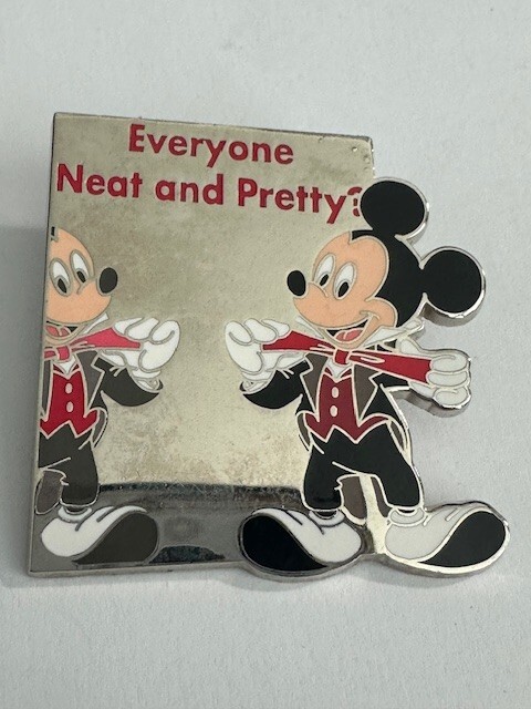 Disney – Everyone Neat and Pretty Mirror – Mickey Mouse – Cast 2005 Pin (E2)