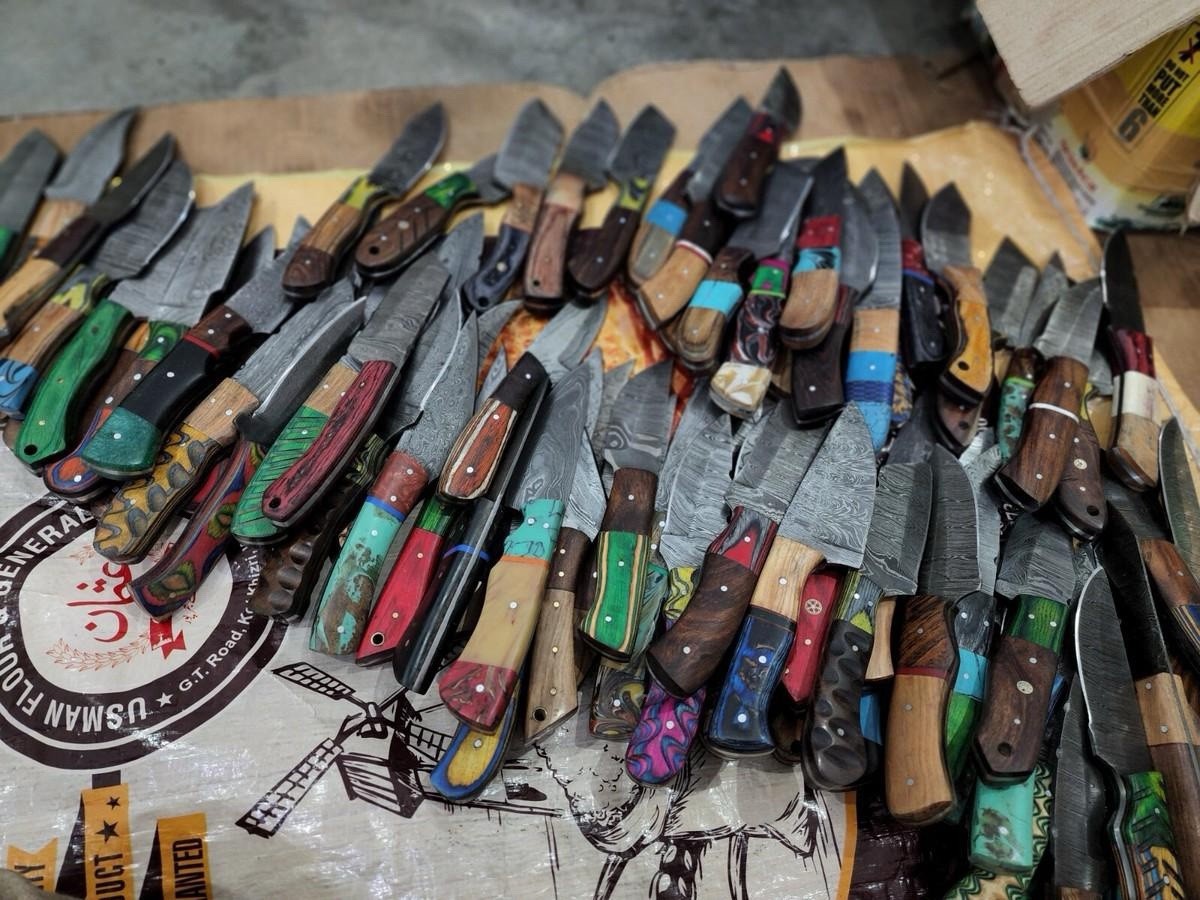 Lot of 50 Pcs 8” Full Tang Knives Hand Forged Damascus Steel W/Sheath From USA.