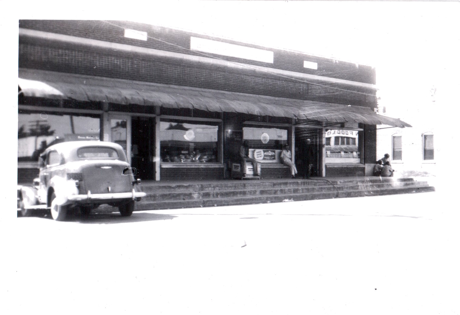 VINTAGE PHOTOGRAPH CAR BROWN-NORVELL STORE BUILDING DORENA MISSOURI OLD PHOTO
