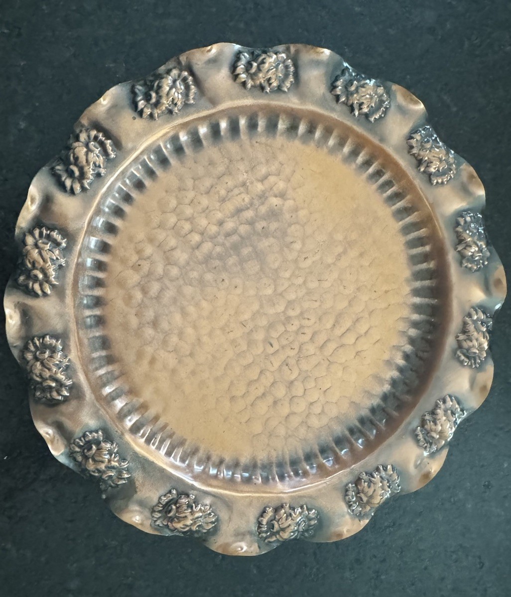 Vintage Gregorian Hammered Solid Copper Hanging Plate Approx 9.5 inches Flowers