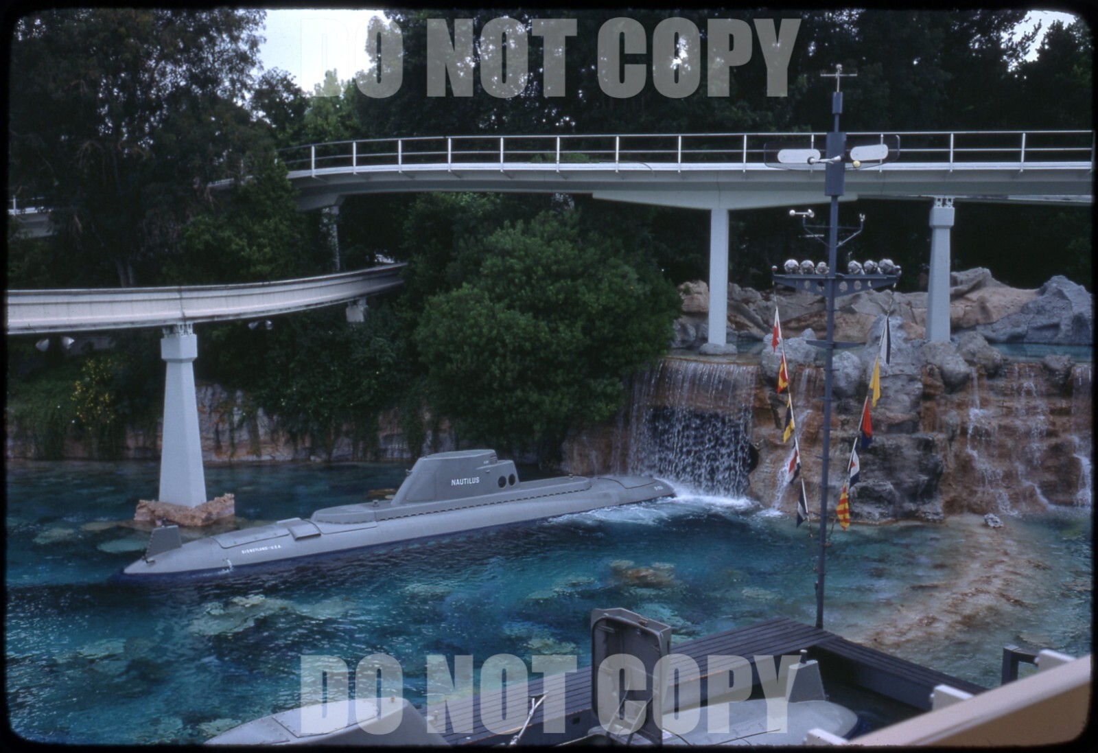 1976 Orig Slide DISNEYLAND Nautilus Submarine Monorail Tracks 35m Kodachrome mp