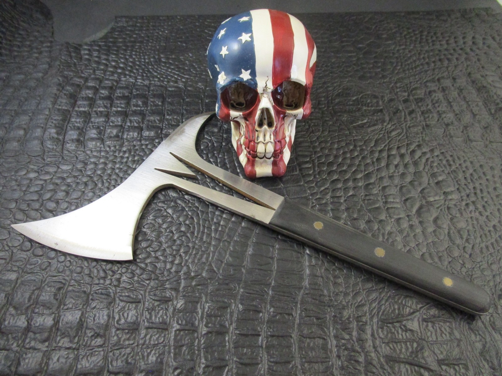 CUSTOM UNMARKED TROWING AXE TOMAHAWK FIGHTER HIGH CARBON L6 STEEL BLACK MICARTA