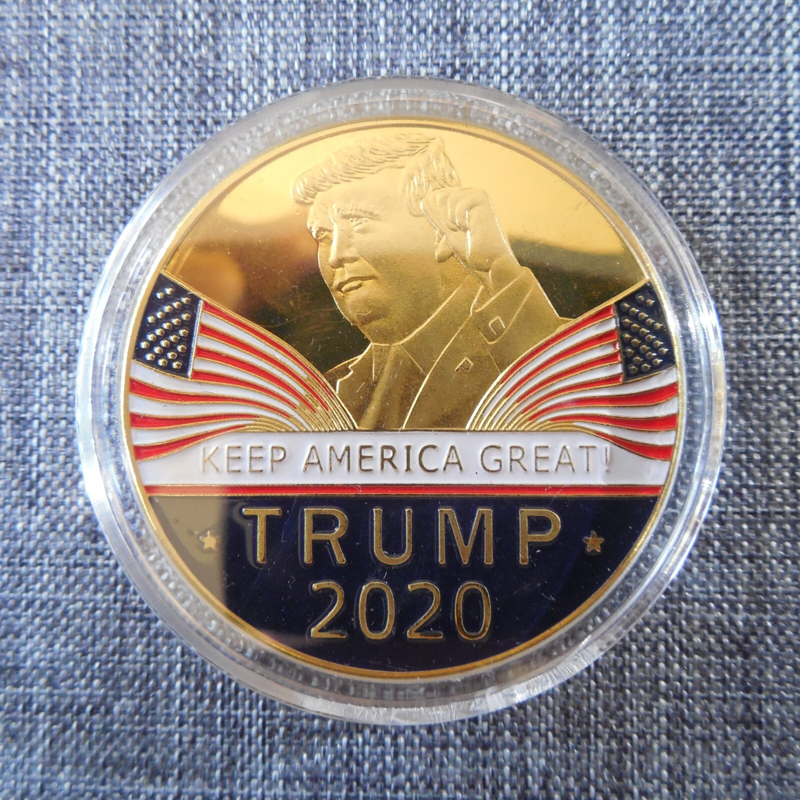 Donald Trump 2020 Keep America Great Colored Commemorative Coin Souvenir w/ case