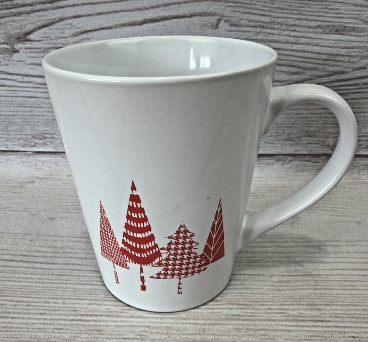 2017 Starbucks White Christmas Holiday Mug Coffee Cup w/ Red Trees 13 oz Free SH