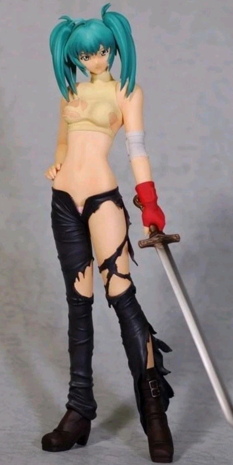 Ikki Tousen Ryofu Housen Figure 1/6 Scale Battle Damaged Ver. ” Battle Vixens”