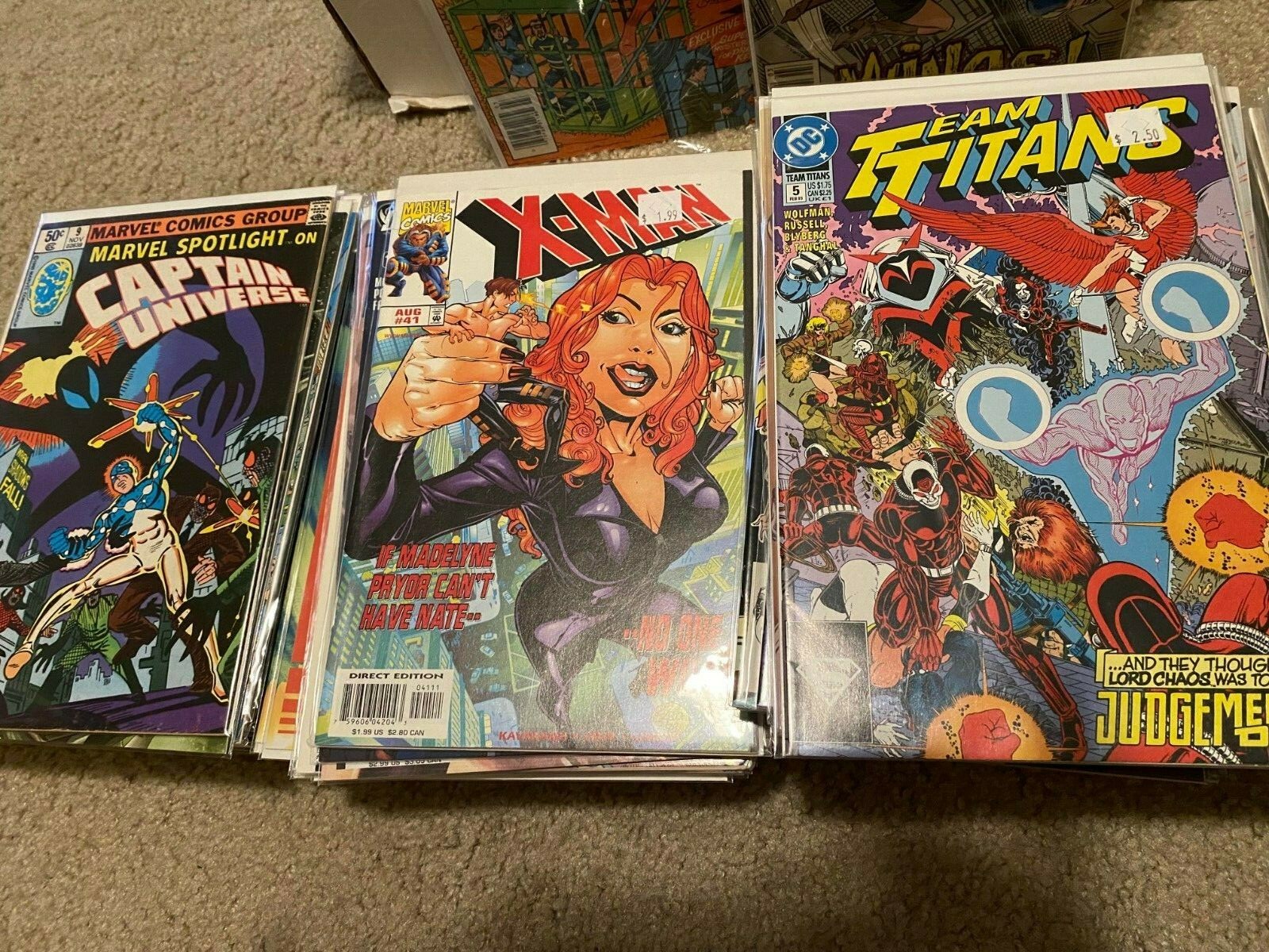 MARVEL & DC Comics 25-Piece Premium Comic Book Lot