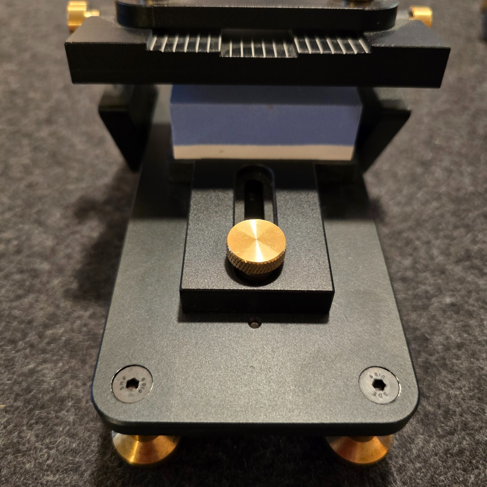 SharpMate Chisel Iron Sharpening Jig Precision Precision Guide for Bench Stones