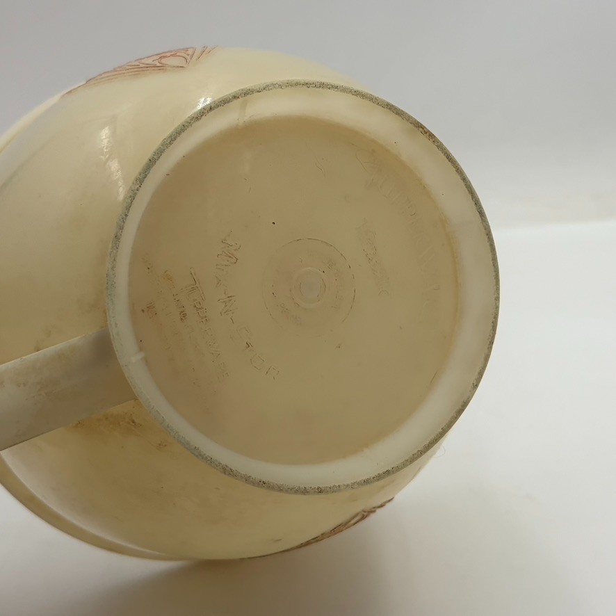 Vintage Tupperware Mix N Store batter bowl and measuring pitcher USED