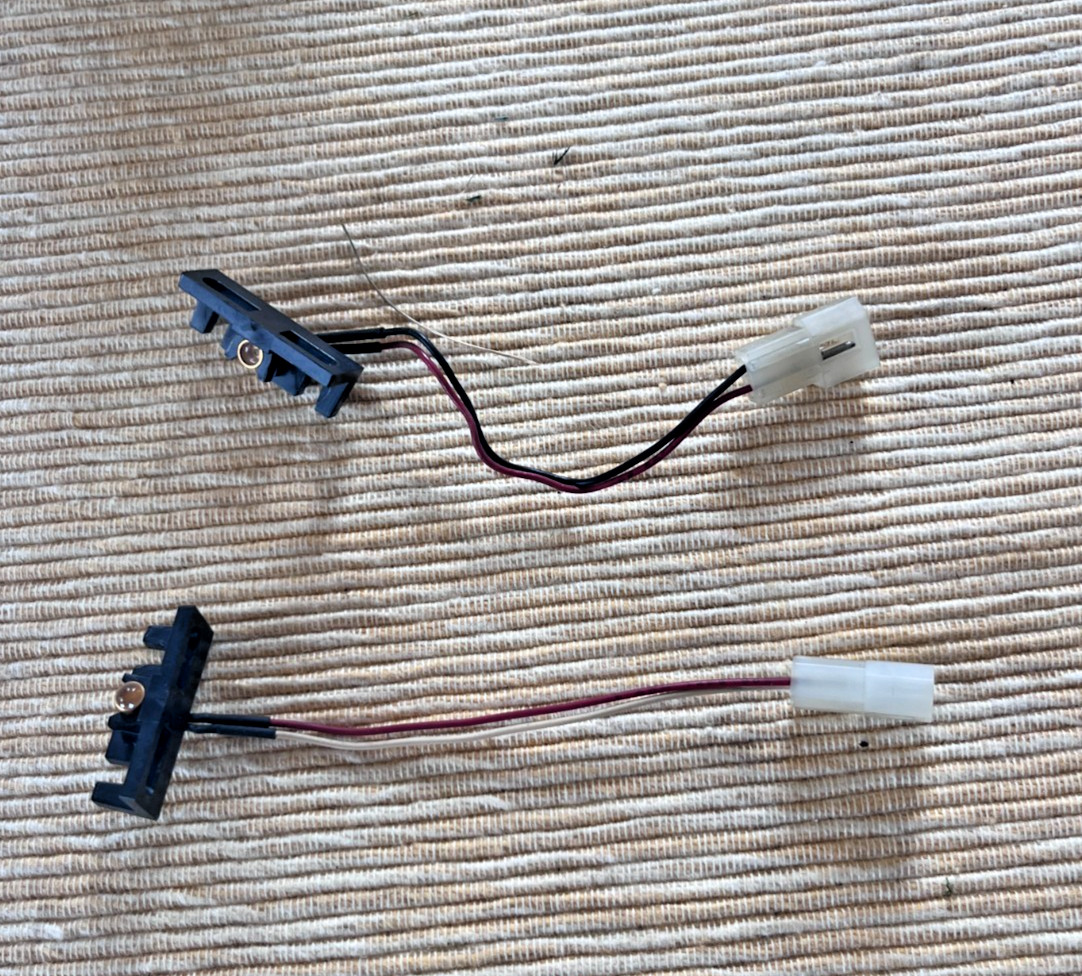 IGT S2000, S and S+ Door Optic Set – Transmitter AND Receiver – Tested Working