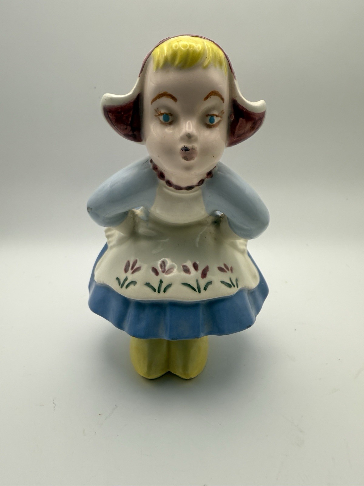 Vintage Dutch Holland Ceramic Matte Painted Kissing Girl Figurine 6”