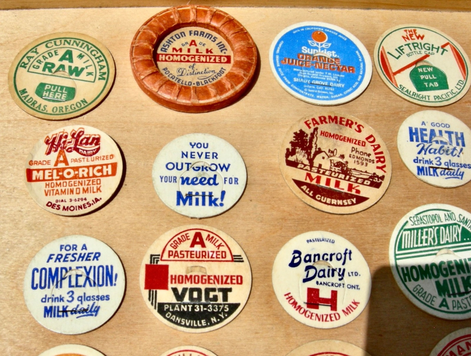 20 ANTIQUE DAIRY CREAMERY MILK CAPS DIF STATES IDAHO IOWA ILLINOIS OREGON WA ETC