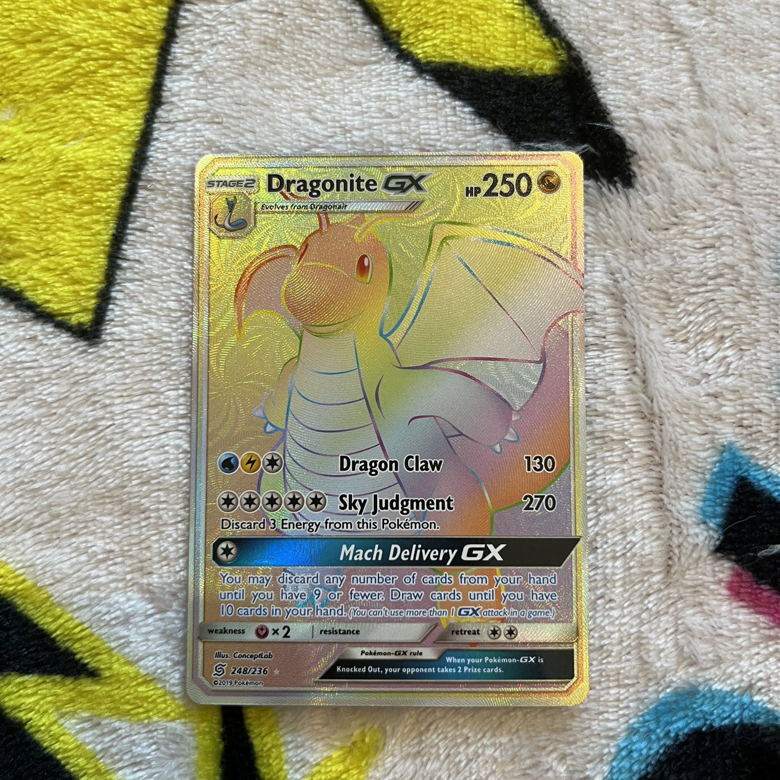 Dragonite GX Rainbow Rare 248/236 Secret Rare Sun & Moon Unified Minds Pokémon