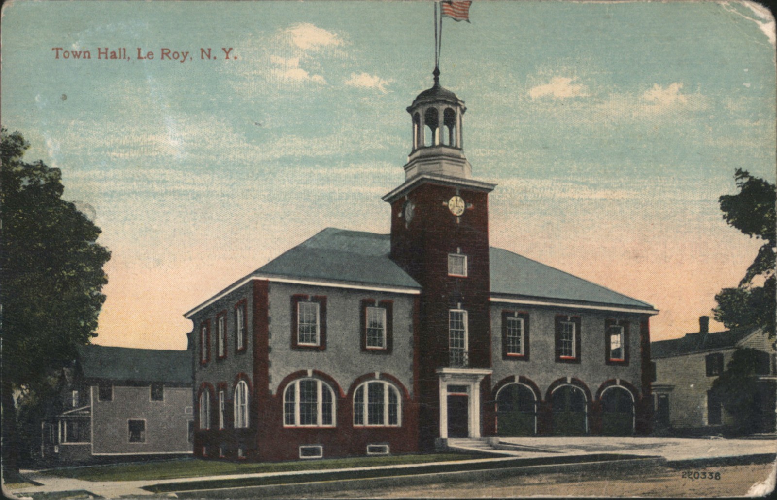 Le Roy, NY New York Town Hall Original Vintage Postcard