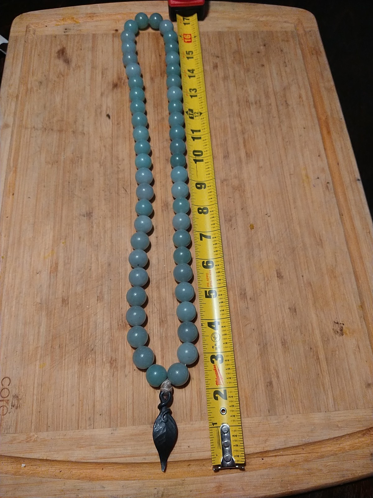 Green Aventuring Natural Stone 16 mm beaded necklace
