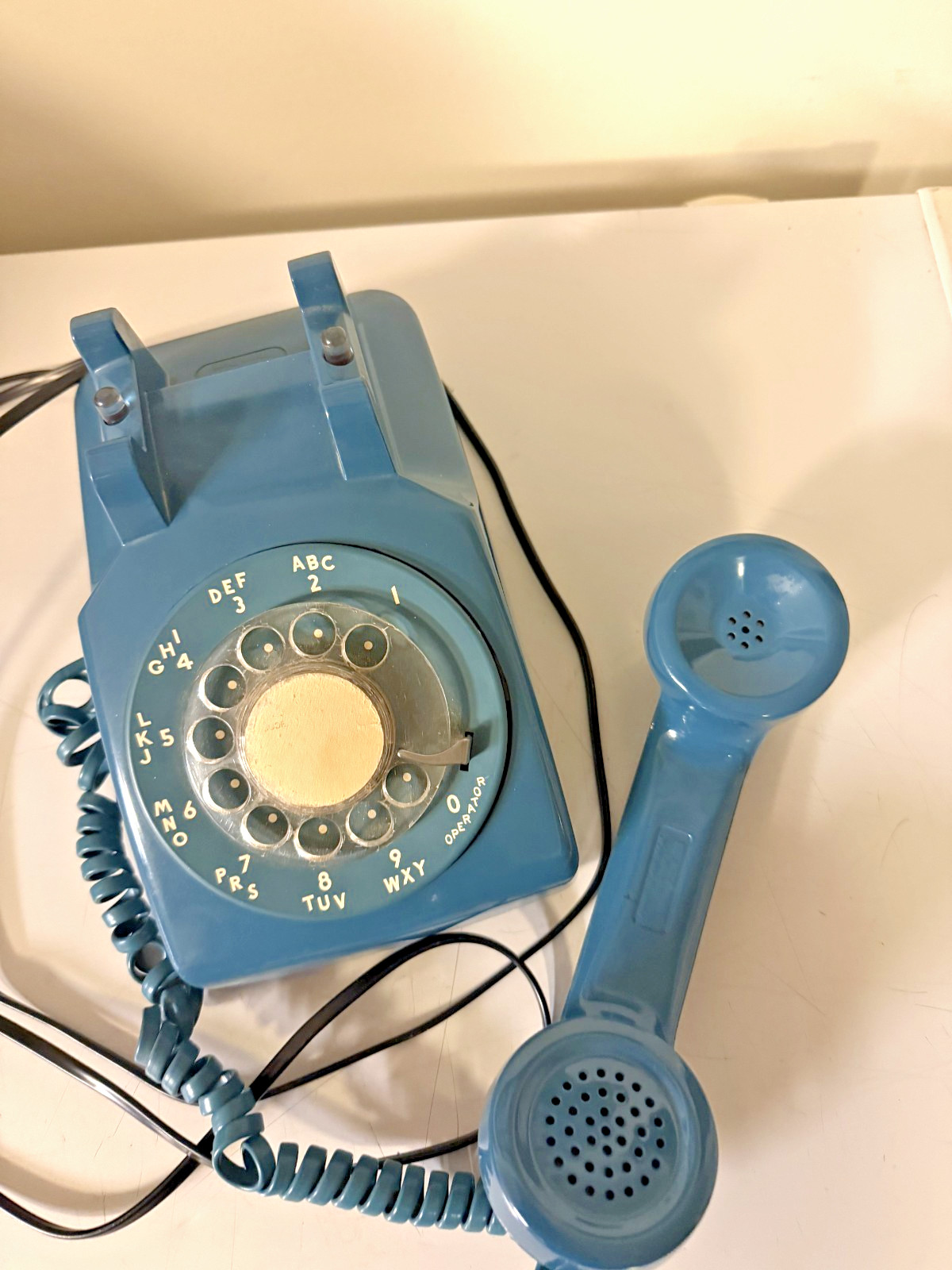 WESTERN ELECTRIC 500 MEDITERRANEAN BLUE PLASTIC ROTARY DIAL DESK TELEPHONE RARE